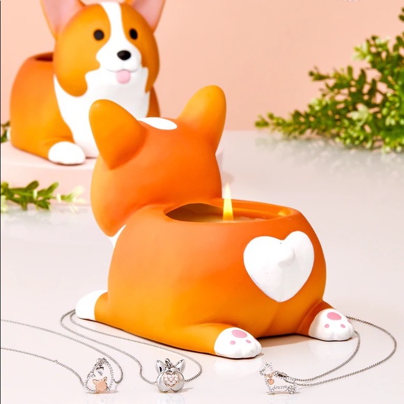 Charmed Aroma Corgi Necklace Candle - Picture 2 of 3